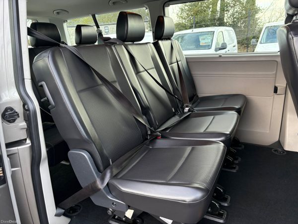 Volkswagen Transporter 377483948