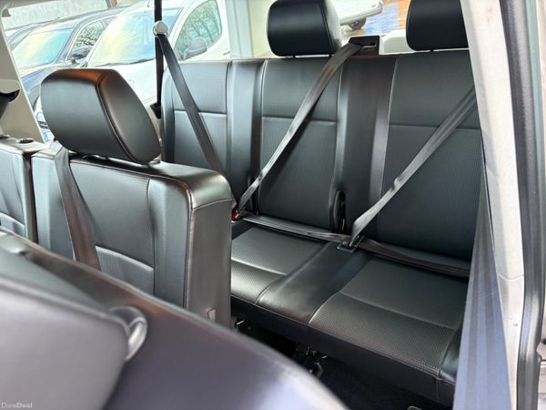 Volkswagen Transporter 377483950