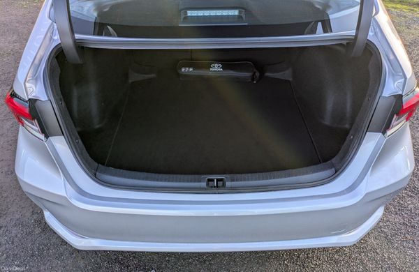 TOYOTA COROLLA LUNA  /AUTO/ HYBRID 377422384