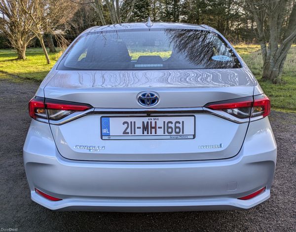 TOYOTA COROLLA LUNA  /AUTO/ HYBRID 377422392