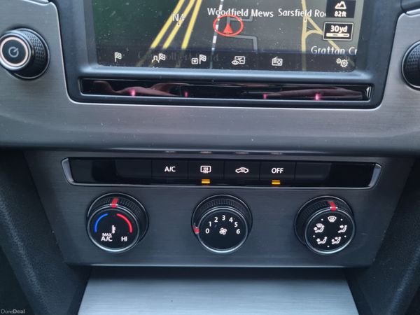 Volkswagen Passat 2017 377427714