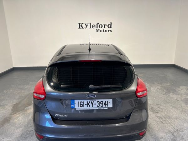 Ford Focus 2016 Zetec 377573484