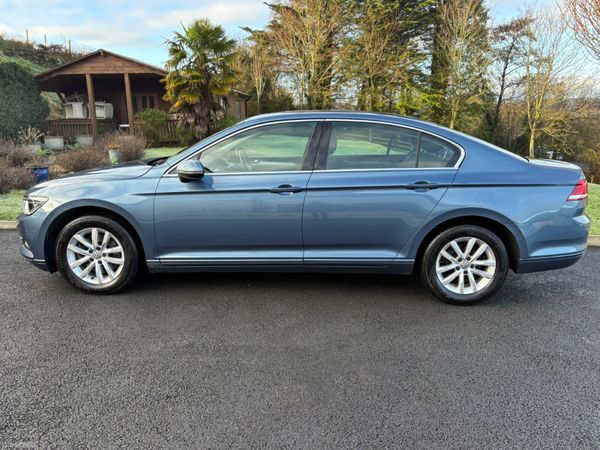 2015 Volkswagen Passat 1.6TDI Low Km 377578432