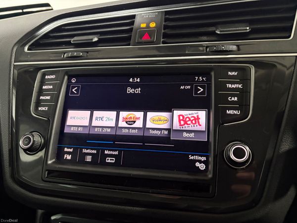 2017 Volkswagen Tiguan Highline 2.0 TDi 150 Bhp 377608489