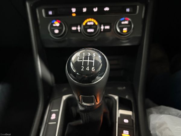 2017 Volkswagen Tiguan Highline 2.0 TDi 150 Bhp 377608550