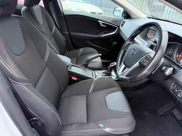 2016 Volvo V40 1.5L Petrol Automatic 377632930