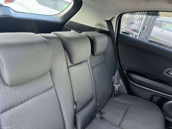 HONDA VEZEL 2016, 1.5 HYBRID AUTO LOW KMS 377753184