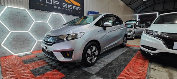 2014 - Honda Fit Self charging 1.5 Petrol Hybrid 377780767
