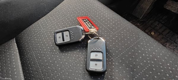 2014 - Honda Fit Self charging 1.5 Petrol Hybrid 377780775