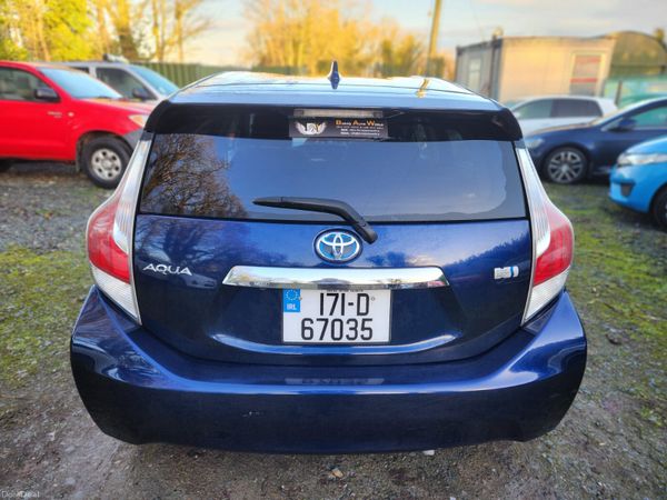 Toyota Aqua 2017 377784892