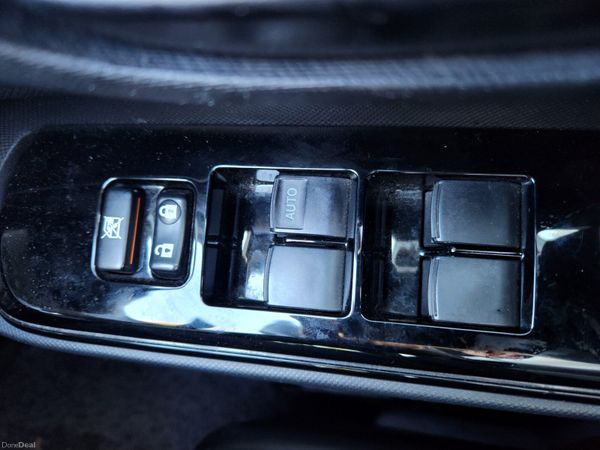 Toyota Aqua 2017 377784904