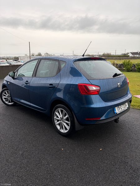 SEAT Ibiza 2017 377714421