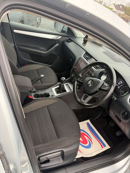 Skoda Octavia 2019 377716504