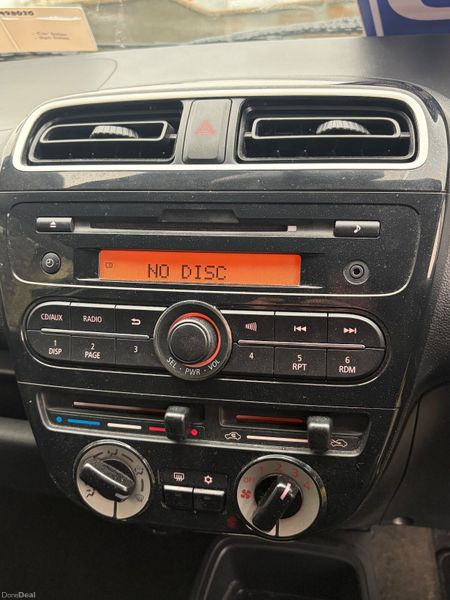 Mitsubishi Mirage 2015(very low kms) 377717462