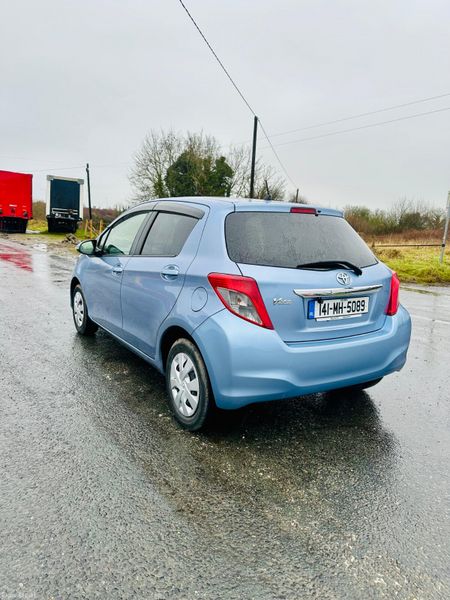 Toyota Vitz 2014 377729138