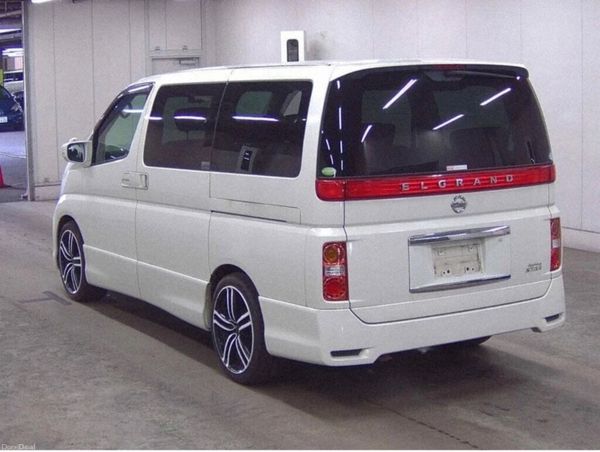 Nissan elgrand 2.5l highway star 377864175