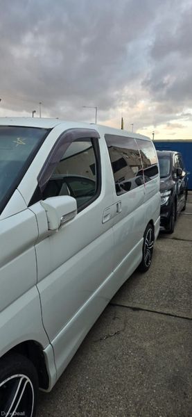 Nissan elgrand 2.5l highway star 377864178