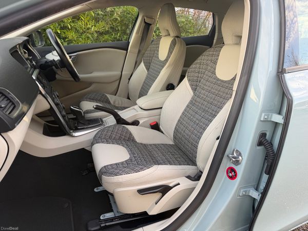 Volvo V40 Automatic T3 377867257