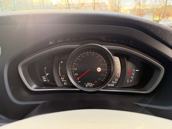 Volvo V40 Automatic T3 377867226