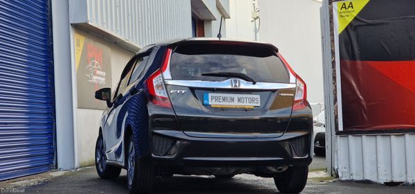 Honda Fit Hybrid 377876182