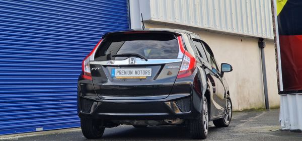 Honda Fit Hybrid 377876183