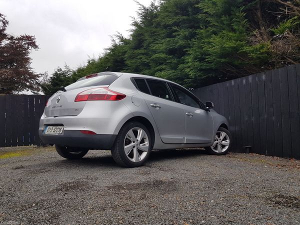 MEGANE TOM TOM... NCT TODAY .. LOW KMS 377893257