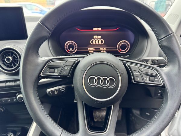 Audi Q2 377817905