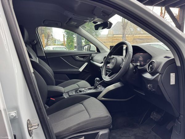 Audi Q2 377817911