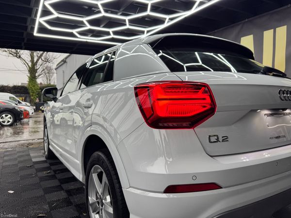 Audi Q2 2020 377818557