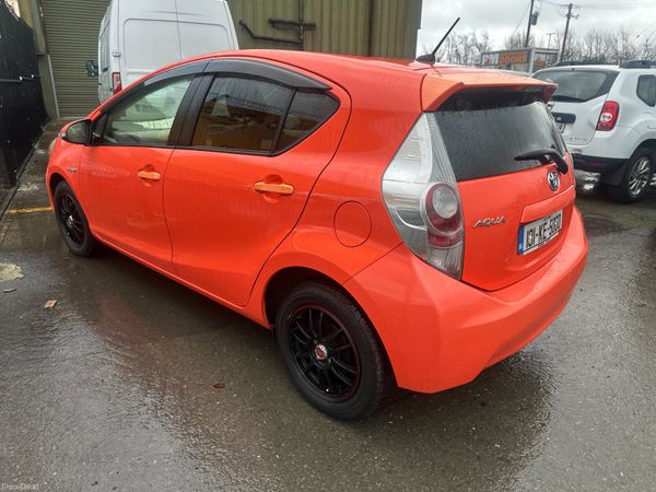 Toyota Aqua 2013 Automatic Low Milage 377818777