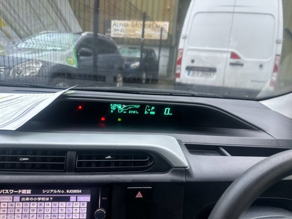 Toyota Aqua 2013 Automatic Low Milage 377818782