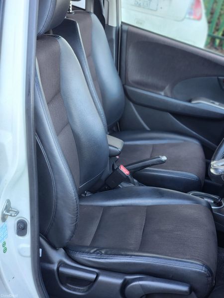 Honda Fit 2013 Hybrid 377838250