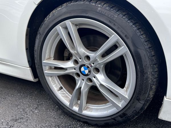 14 BMW320D M Sport 377954984