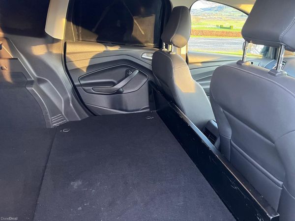 Ford Kuga 2019 commercial 2 seats 377975504