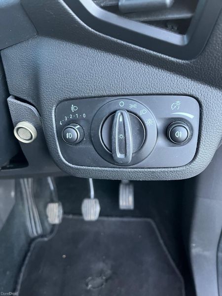 Ford Kuga 2019 commercial 2 seats 377975521