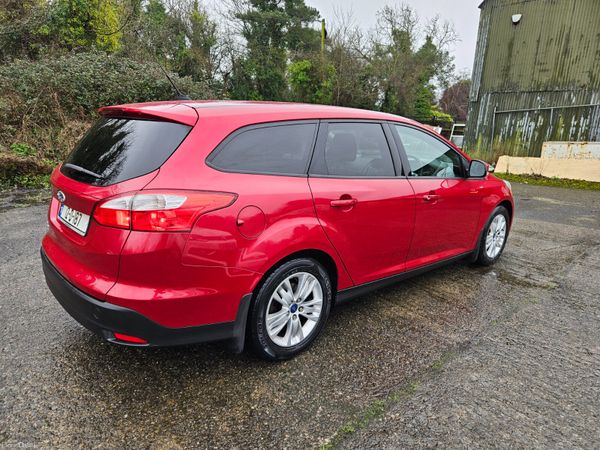 Ford Focus 2012 1.6 tdci estate low mileage 377982372