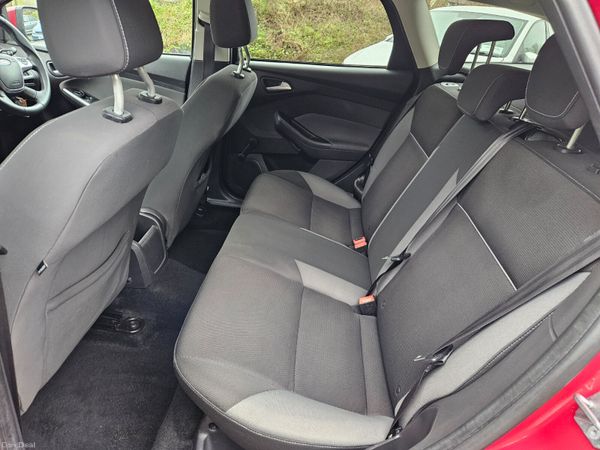 Ford Focus 2012 1.6 tdci estate low mileage 377982418