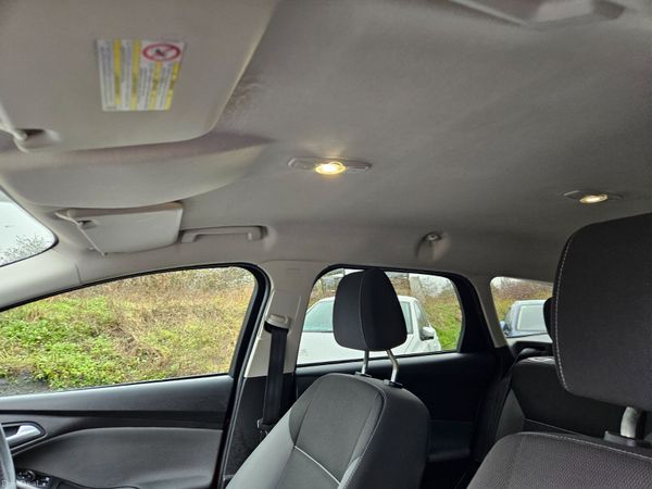 Ford Focus 2012 1.6 tdci estate low mileage 377982424