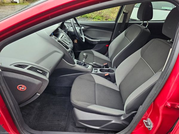 Ford Focus 2012 1.6 tdci estate low mileage 377982426