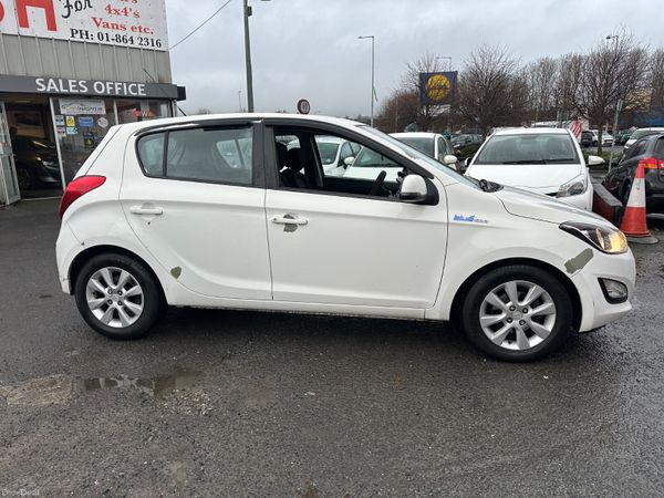 Hyundai i20 1.4 Diesel NCT TAX 377984312