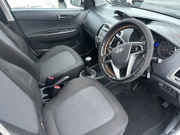 Hyundai i20 1.4 Diesel NCT TAX 377984330