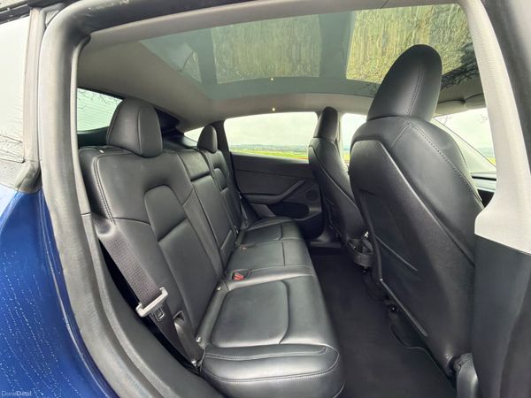 Tesla Model Y 2023 Long Range AWD 377991472