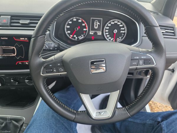 SEAT Arona 2019 377992468