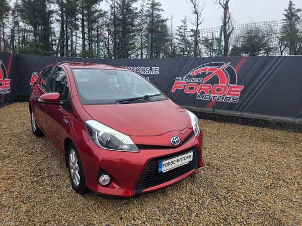 Toyota Yaris hybrid Automatic 2014 377992896