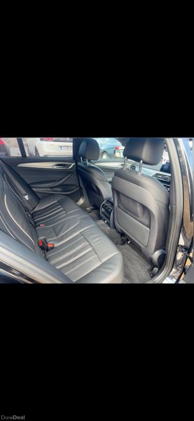 BMW 5-Series 2019 377902778