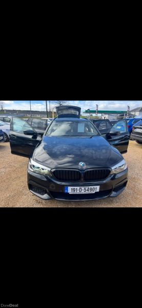 BMW 5-Series 2019 377902780