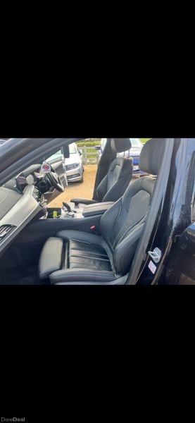 BMW 5-Series 2019 377902782