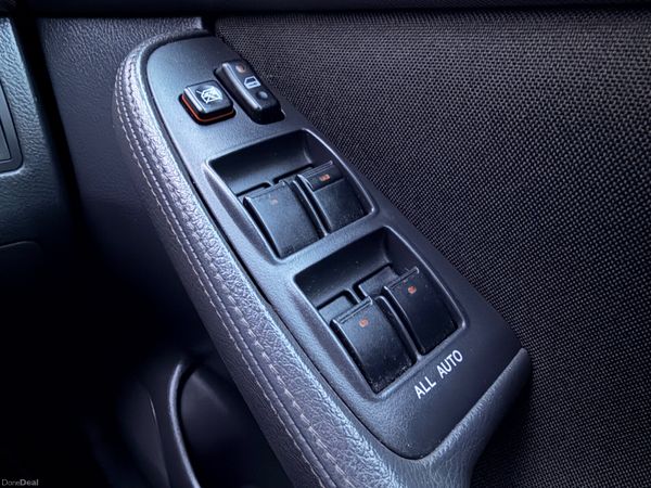 Toyota Avensis Diesel Luna D4D 378054252