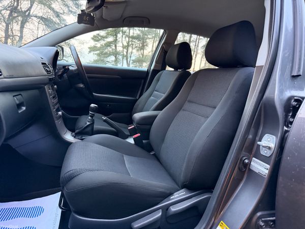 Toyota Avensis Diesel Luna D4D 378054258