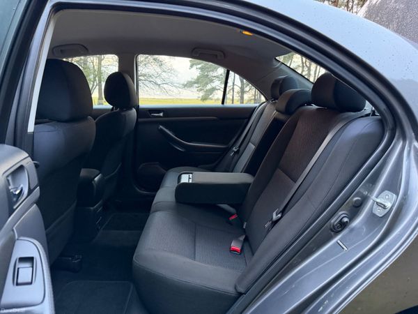 Toyota Avensis Diesel Luna D4D 378054264